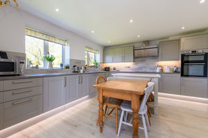 Kitchen Breakfast Room- click for photo gallery